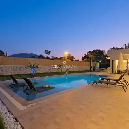 Tera Private Pool & Jacuzzi ヴィラ *