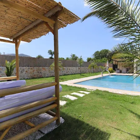 Tera Private Pool & Jacuzzi Fethiye